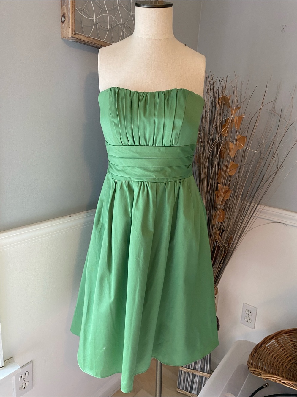 David's Bridal Strapless Pleated Waist Green Cocktail Dress